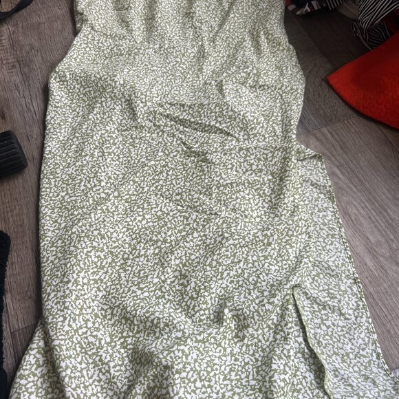 Green & White Abercrombie & Fitch Keyhole Dress size M - Picture 9 of 12